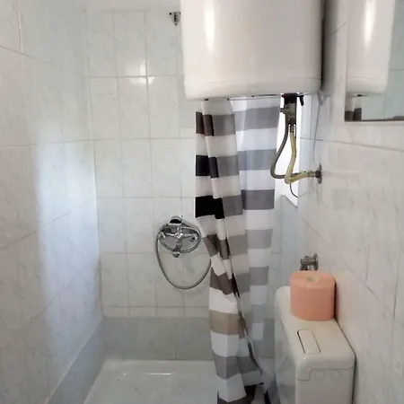 Dinko Appartement *